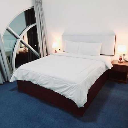 דובאי Havana Holiday Homes In Al Garhoud מראה חיצוני תמונה