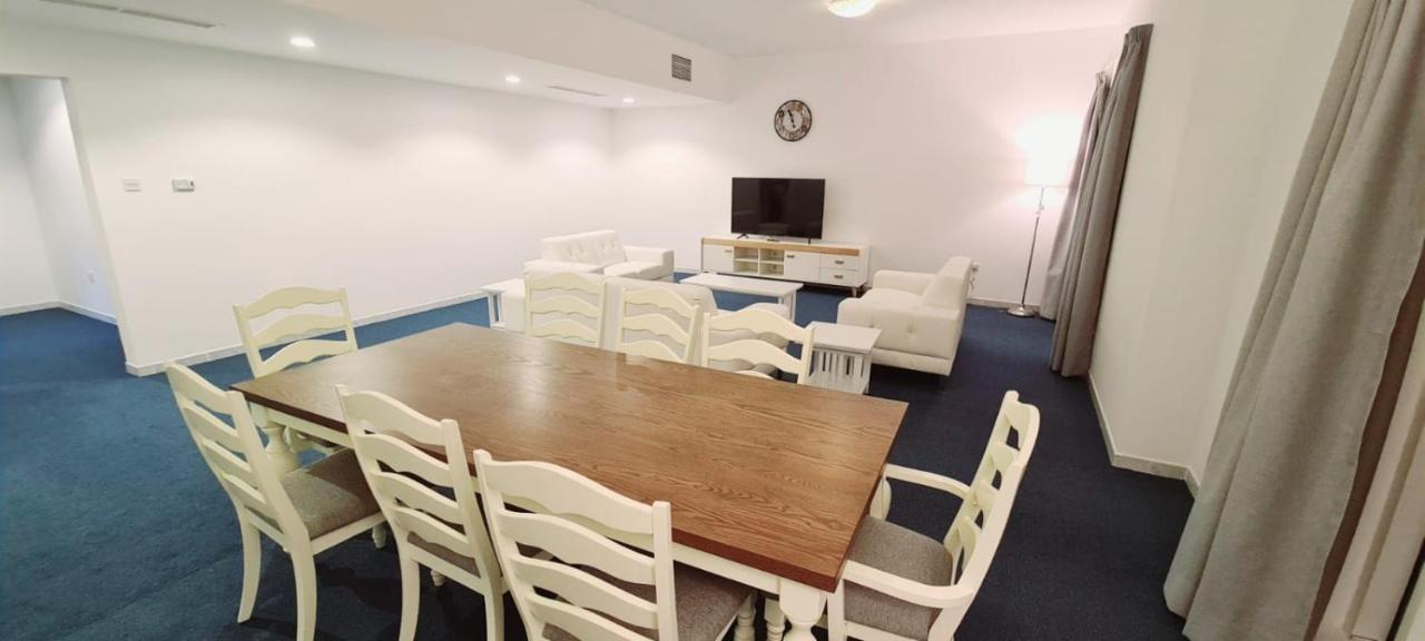 דובאי Havana Holiday Homes In Al Garhoud מראה חיצוני תמונה