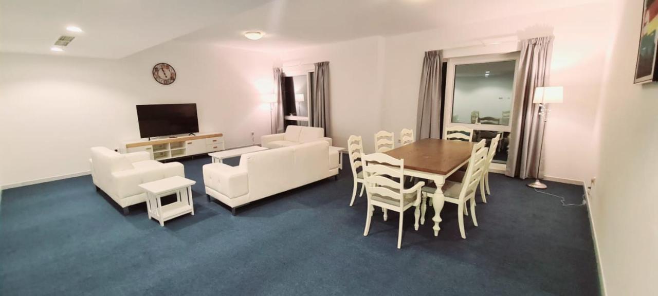 דובאי Havana Holiday Homes In Al Garhoud מראה חיצוני תמונה
